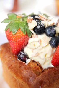 ice cream, Japanese honey toast, berries