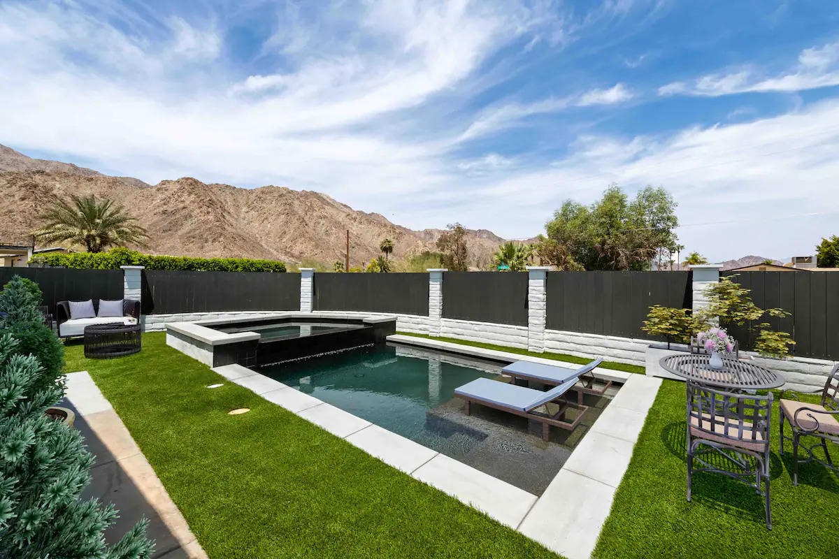 Best airbnbs in Palm Springs